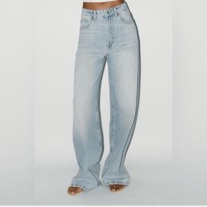 ZARA Baggy Vintage-Inspired High-Waisted Wide Leg Jeans